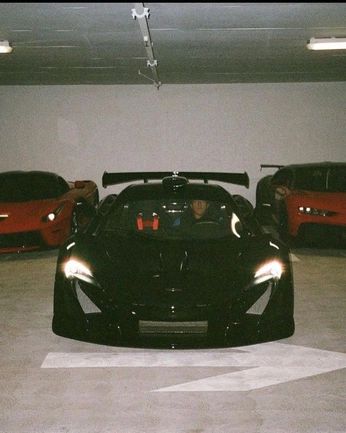 A cover of "Gentle Whip" cluster. The owner is nordinrzk. The cluster consists of 84 elements.