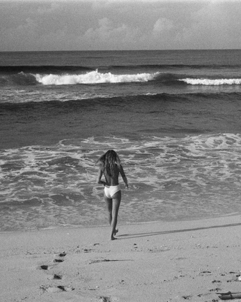 A cover of "Summers Out East" cluster. The owner is soficorti. The cluster consists of 6 elements.