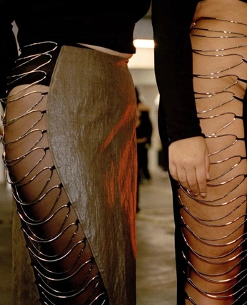 A cover of "mode" cluster. The owner is itsgwegwe. The cluster consists of 2 elements.