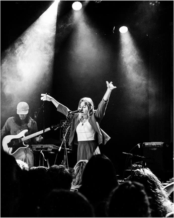 A cover of "concert photography" cluster. The owner is eburns17. The cluster consists of 5 elements.