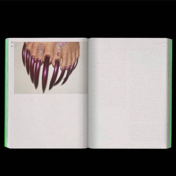 A cover of "nails" cluster. The owner is isabebeb. The cluster consists of 1 element.