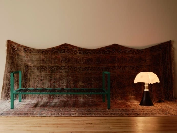 A cover of "interior" cluster. The owner is crescentmooon. The cluster consists of 21 elements.