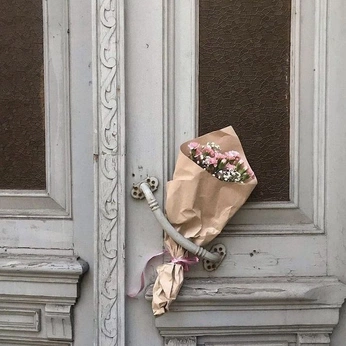 A cover of "random beautiful things" cluster. The owner is lalaaaa.aaaaaaaa. The cluster consists of 46 elements.