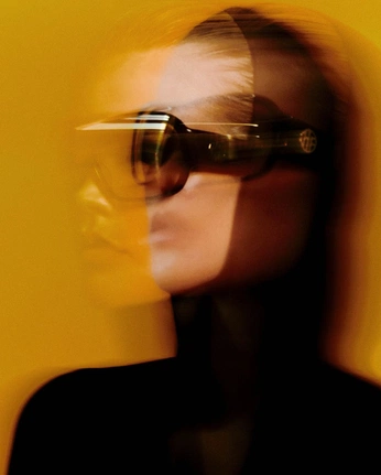 A cover of "Blur" cluster. The owner is taki183. The cluster consists of 7 elements.