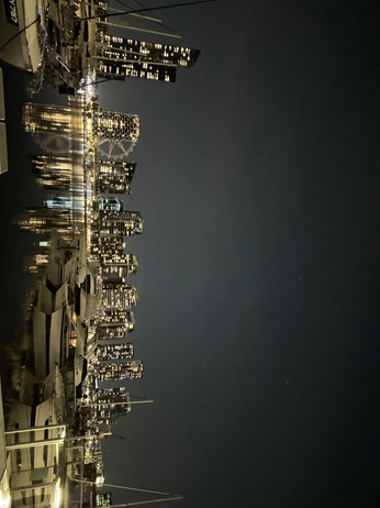 A cover of "‎" cluster. The owner is jonathanvg. The cluster consists of 11 elements.