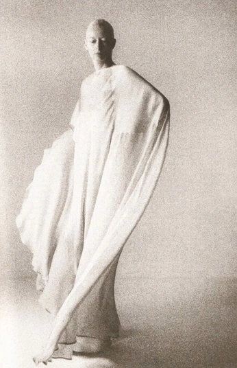 A cover of "Clothes" cluster. The owner is bbp00. The cluster consists of 3 elements.