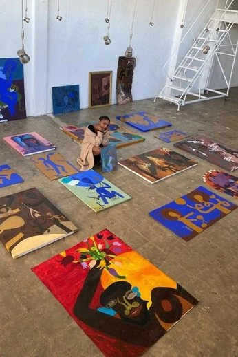 A cover of "art" cluster. The owner is marinacherry. The cluster consists of 1 element.