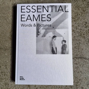 A cover of "Books" cluster. The owner is tas123. The cluster consists of 1 element.