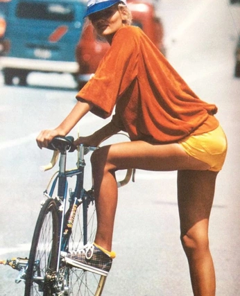 A cover of "Poser" cluster. The owner is unorthodoxyj. The cluster consists of 19 elements.