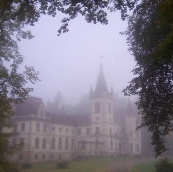 A cover of "Winston" cluster. The owner is charlottemary. The cluster consists of 39 elements.