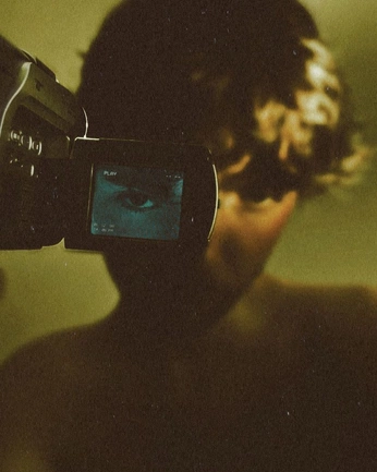 A cover of "inspo" cluster. The owner is fatimausman. The cluster consists of 8 elements.