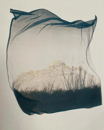 A cover of "2025 A x A" cluster. The owner is dionyzas. The cluster consists of 16 elements.