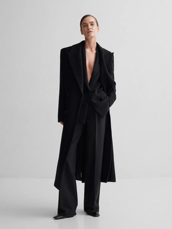 A cover of "JULIA // LENA" cluster. The owner is ericmarilynny. The cluster consists of 10 elements.