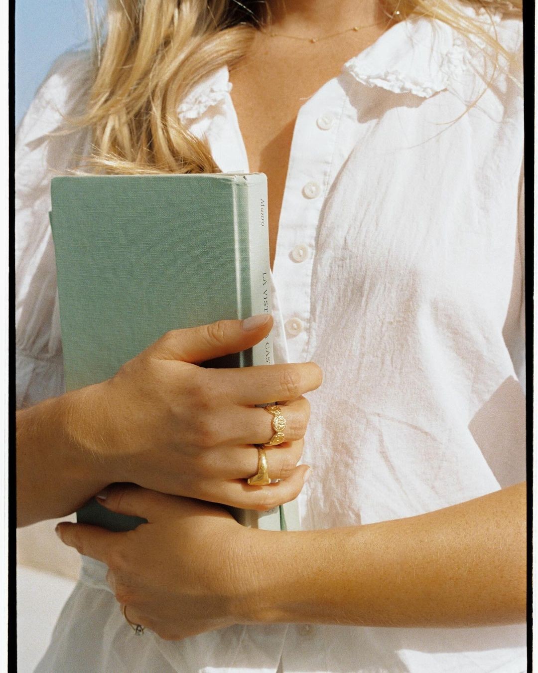 An Instagram carousel post added by nn4nk1 on May 17, 2024. The author is @anne_lauer.