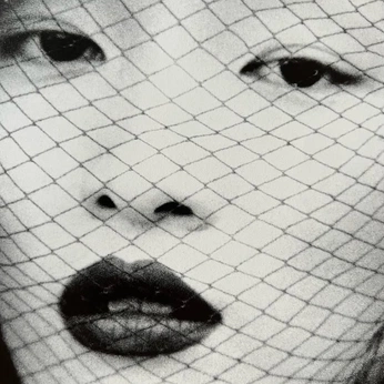 A cover of "photo.fashion" cluster. The owner is sonyailina. The cluster consists of 34 elements.