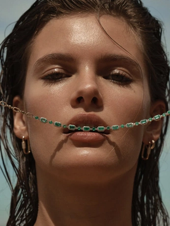 A cover of "J E W E L" cluster. The owner is justinaaron. The cluster consists of 78 elements.