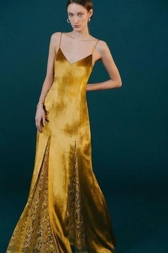 A cover of "gosfield hall" cluster. The owner is tina. The cluster consists of 2 elements.