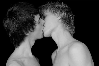 A cover of "EROTIC" cluster. The owner is ngnoatto. The cluster consists of 114 elements.