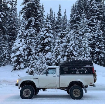 A cover of "car" cluster. The owner is yexploro. The cluster consists of 46 elements.