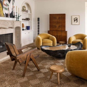 A cover of "Bold interior" cluster. The owner is talishasoll. The cluster consists of 32 elements.