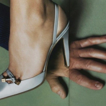 A cover of "obsession no.0525" cluster. The owner is vonmerr. The cluster consists of 144 elements.