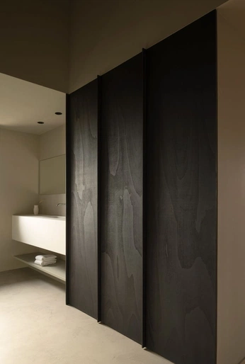 A cover of "BLACK" cluster. The owner is anrz.studio. The cluster consists of 1 element.