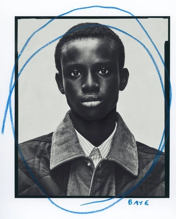 A cover of "é pelo design" cluster. The owner is bru.rsa. The cluster consists of 34 elements.