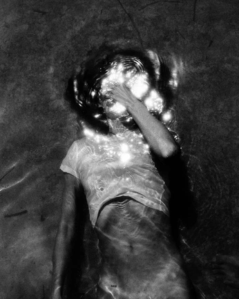 A cover of "Летние съемки" cluster. The owner is tikhonova.lu. The cluster consists of 2 elements.