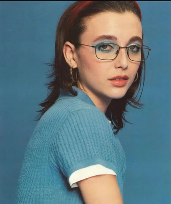 A cover of "Faces/Body" cluster. The owner is karmikseesaw. The cluster consists of 166 elements.