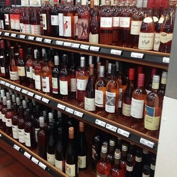 A cover of "2019" cluster. The owner is moonymeadows. The cluster consists of 4 elements.