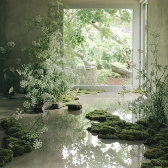 A cover of "florals" cluster. The owner is rrstudio.design. The cluster consists of 11 elements.