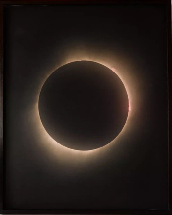 A cover of "LUNAR" cluster. The owner is saiien. The cluster consists of 15 elements.