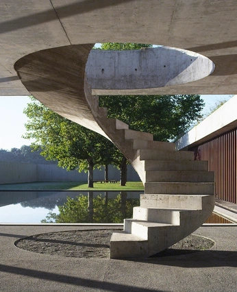 A cover of "ARCHITECTURE" cluster. The owner is cg2703. The cluster consists of 42 elements.