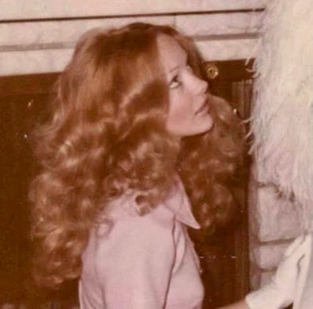 A cover of "Hair" cluster. The owner is katiedoyle. The cluster consists of 26 elements.