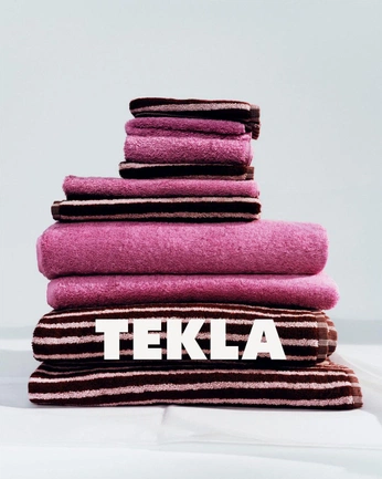 A cover of "PINK" cluster. The owner is thaisienna. The cluster consists of 40 elements.