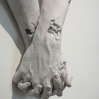 A cover of "intimacy" cluster. The owner is 33301. The cluster consists of 32 elements.