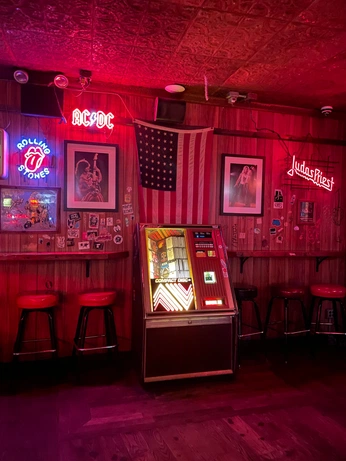 A cover of "159 Maujer" cluster. The owner is coryetzkorn. The cluster consists of 54 elements.