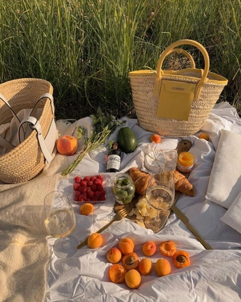 A cover of "Somer product" cluster. The owner is robin.em. The cluster consists of 21 elements.