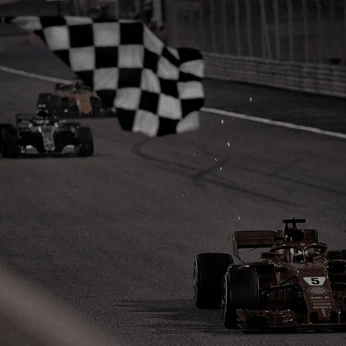 A cover of "Brand" cluster. The owner is nafiniang. The cluster consists of 16 elements.