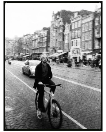 A cover of "amsterdam shoot" cluster. The owner is kimbreekveldt. The cluster consists of 4 elements.