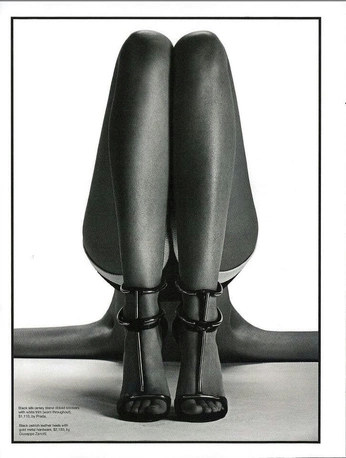 A cover of "Pose" cluster. The owner is jeece. The cluster consists of 16 elements.