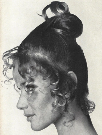 A cover of "WOW" cluster. The owner is billejpn. The cluster consists of 14 elements.