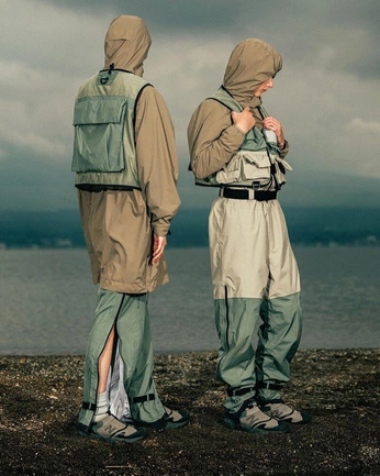 A cover of "OUTDOOR" cluster. The owner is tswfc. The cluster consists of 4 elements.