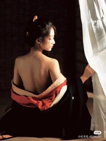 A cover of "umegiku" cluster. The owner is coldtortelloni. The cluster consists of 43 elements.