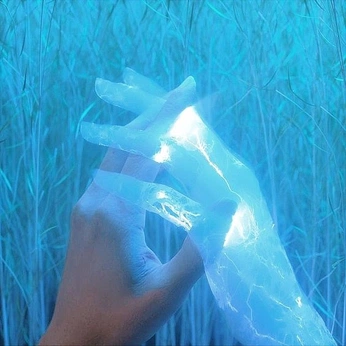 A cover of "Light blue" cluster. The owner is kalouma51. The cluster consists of 15 elements.