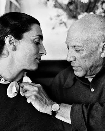 A cover of "pablo" cluster. The owner is dinatheartist. The cluster consists of 3 elements.