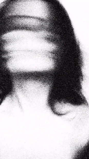 A cover of "Black and white" cluster. The owner is charlesl. The cluster consists of 2 elements.