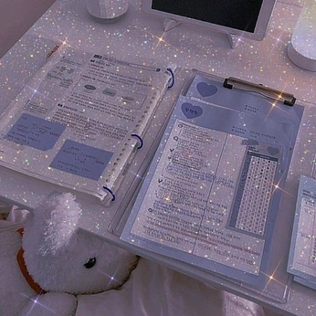 A cover of "starstudies" cluster. The owner is romdata. The cluster description is "blair long; starry-eyed student". The cluster consists of 33 elements.