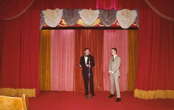 A cover of "wedding ny" cluster. The owner is pstar. The cluster consists of 27 elements.