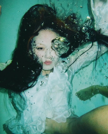 A cover of "Movie povs" cluster. The owner is sillywilly12345. The cluster consists of 75 elements.